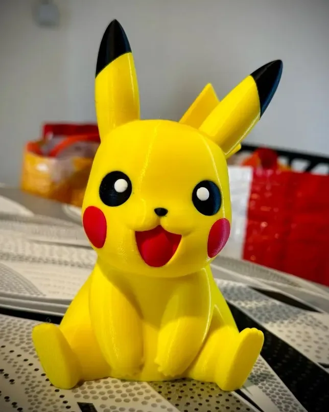 Pikachu Figür